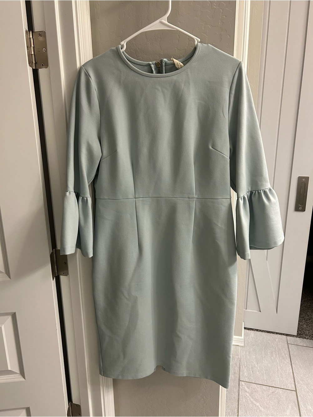Rachel Parcell Light Sage Bell-Sleeve Midi Dress